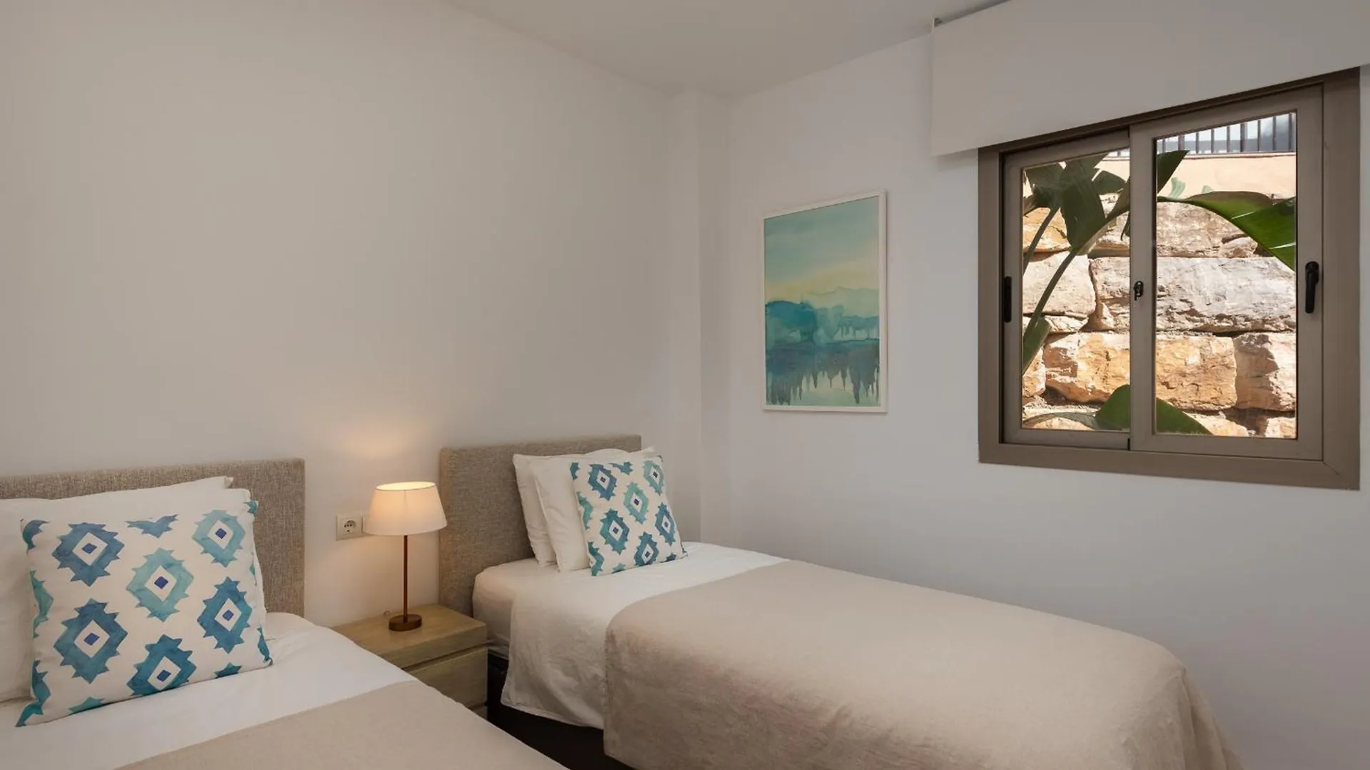 Bright 3-Bedroom With Sunset Views Estepona 0*,