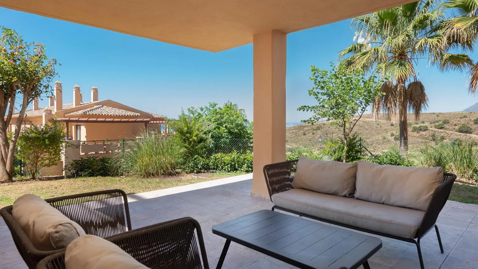 Bright 3-Bedroom With Sunset Views Estepona 0*,