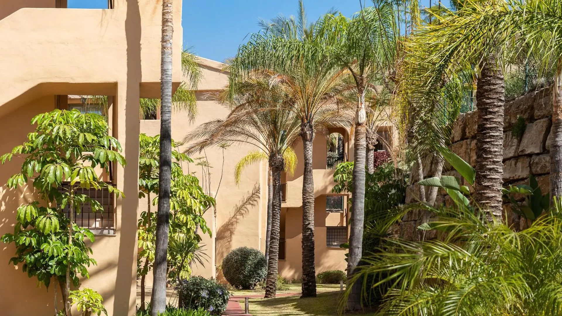 Bright 3-Bedroom With Sunset Views Estepona Španělsko